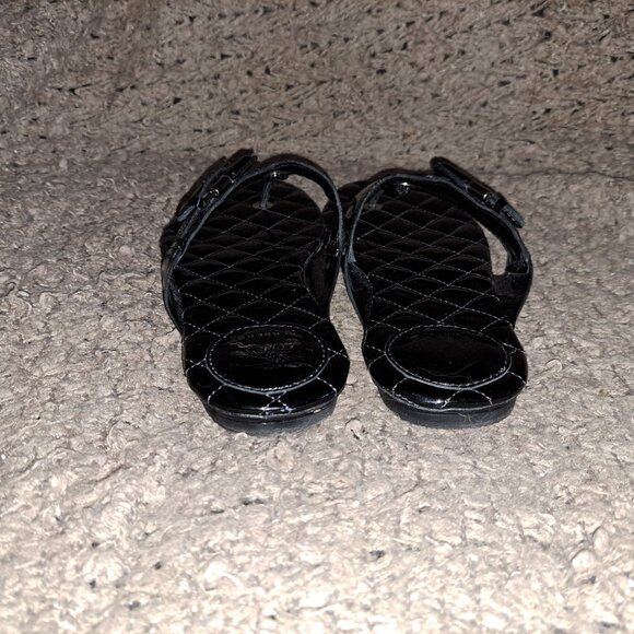 BURBERRY-Quilted Thong Sandal-Black Patent-Pefectly Resoled-Sz 6.5-Excellent - Picture 6 of 9